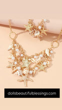 Load image into Gallery viewer, Shell &amp; Pearls Necklace &amp; Bracelet
